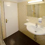 招待所 Manni Gastehaus 3*