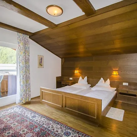 Πανσιόν Manni Gastehaus 2*