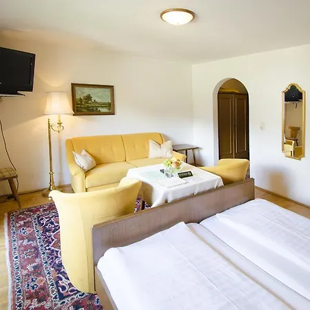 Πανσιόν Manni Gastehaus 2*