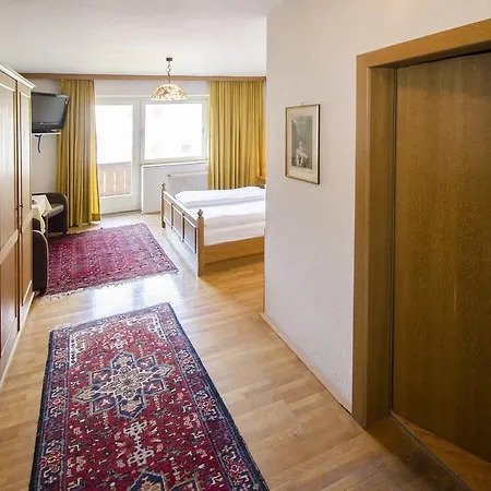 Πανσιόν Manni Gastehaus 2*